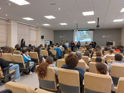 Mujeres de la UPC Manresa hablan de sus inquietudes y experiencias en la mesa redonda ‘Las mujeres y la ingeniería’ realizada con motivo del 11F